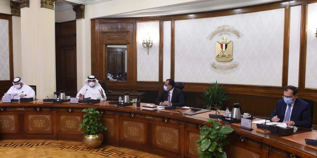 رئيس الوزراء يبحث مع وزير الصناعة والتكنولوجيا المتقدمة الإماراتي الفرص الاستثمارية بين البلدين
