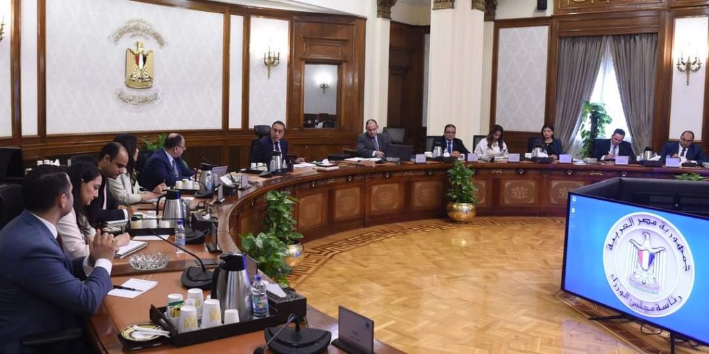 رئيس الوزراء يتابع مستجدات برنامج رد الأعباء التصديرية رئيس الوزراء يتابع مستجدات برنامج رد الأعباء التصديرية