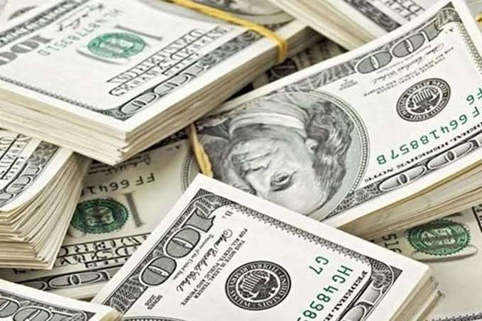 مؤشر الدولار يرتفع لاعلى مستوى منذ 20 عاما ويتجاوز 110 نقطة