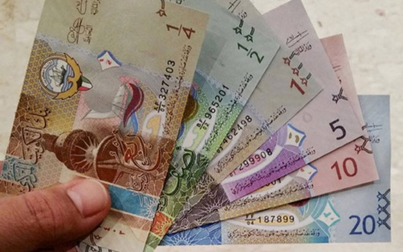 سعر الدينار الكويتي في البنوك المصرية اليوم