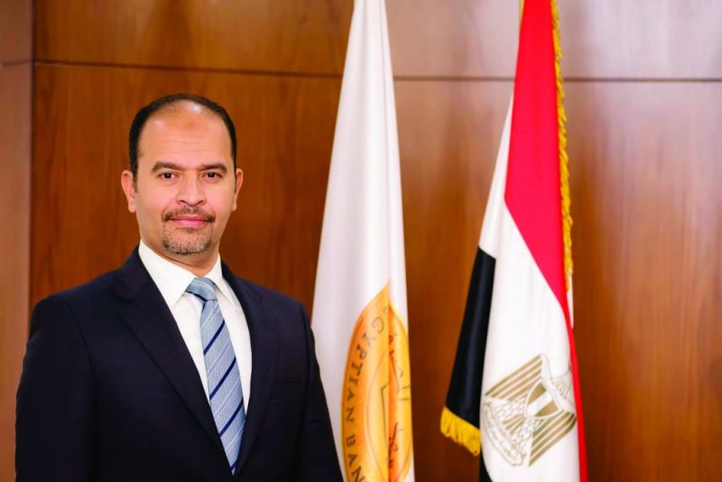 عبد العزيز نصير الرئيس التنفيذي للمعهد المصرفي