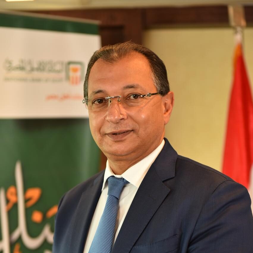 الرئيس التنفيذي للتجزئة المصرفية والفروع بالبنك الأهلي المصري