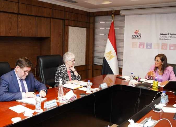 وزيرة التخطيط الدكتورة هالة السعيد