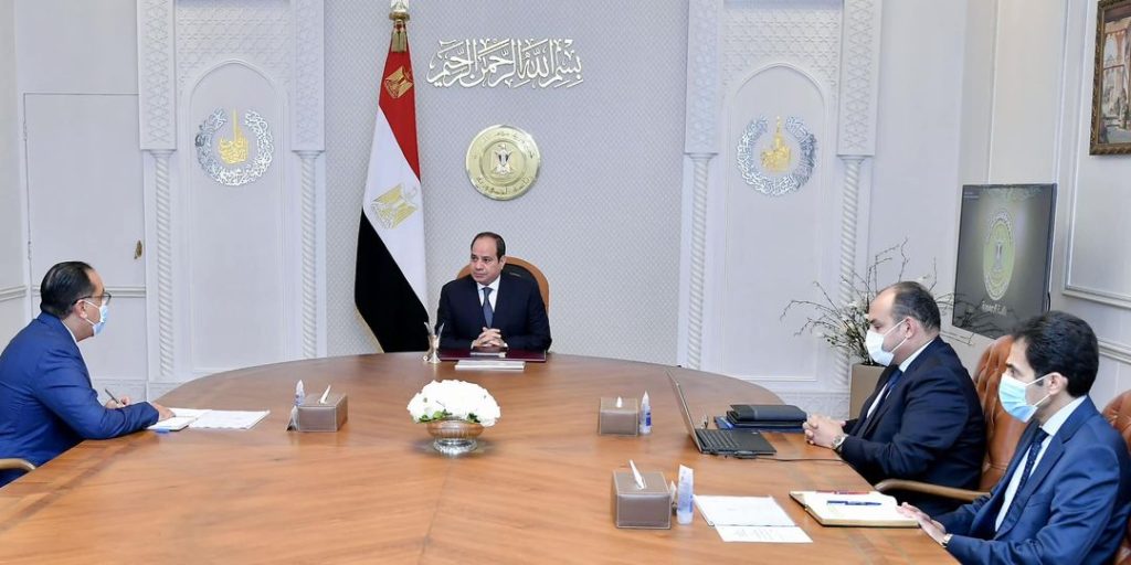 اجتماع الرئيس السيسي مع الدكتور مصطفى مدبولي رئيس الوزراء والمهندس أحمد سمير وزير التجارة والصناعة