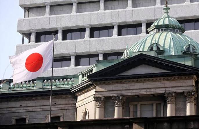 بعد تعهد بنك اليابان بسياسة نقدية تيسيرية.. الين يهبط لأدنى مستوى