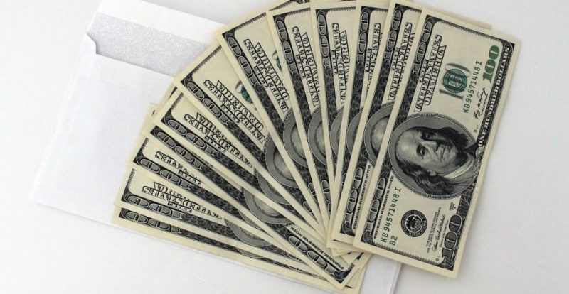 الدولار يتخطي الـ 23 جنيها بمصرف أبو ظبي الإسلامي سعر الدولار في مصرف أبو ظبي الإسلامي