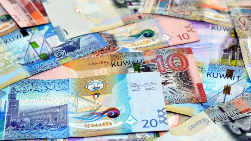 سعر الدينار الكويتي في البنوك المصرية