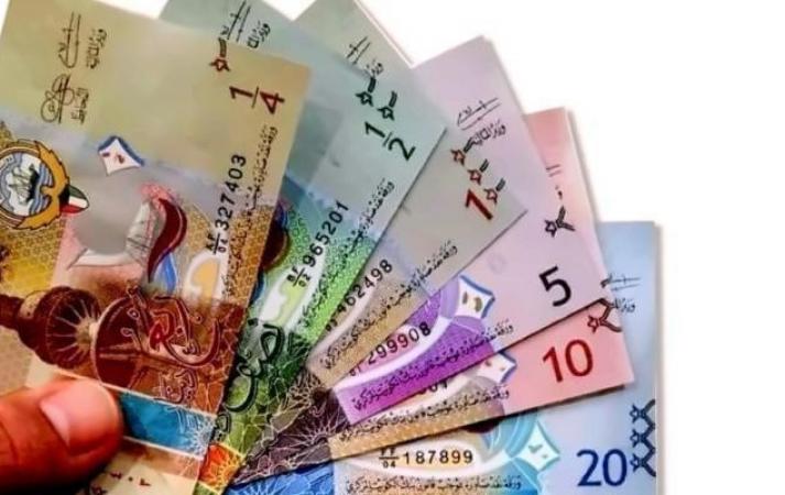 سعر الدينار الكويتي في البنوك المصرية
