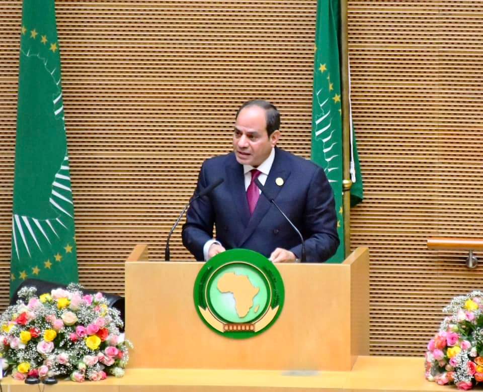 الرئيس السيسي يؤكد استمرار مصر في بذل كافة الجهود لترسيخ الاستقرار بإفريقيا