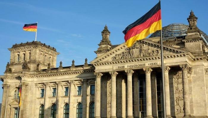 ألمانيا تدرس وضع حد أقصى للتعاملات النقدية عند 10 آلاف يورو