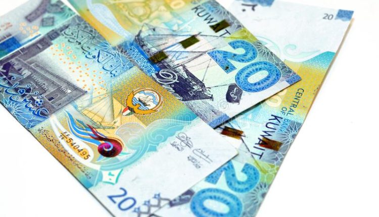 سعر الدينار الكويتي في البنوك المصرية