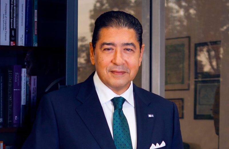 هشام عز العرب, رئيس مجلس إدارة البنك التجاري الدولي
