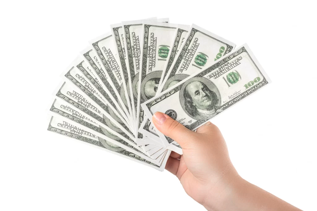 الدولار يعاود الارتفاع بالبنوك بنحو 3 قروش ويصل لمستوي 24.65 جنيه ارتفاع سعر الدولار في البنوك المصرية