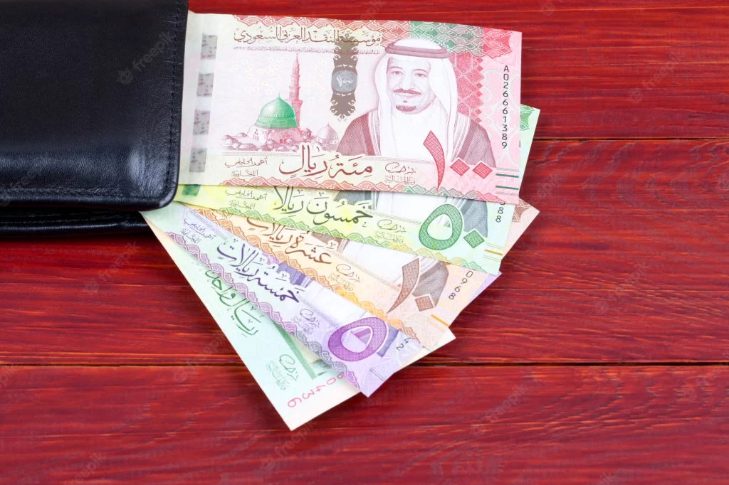 سعر الريال السعودي بالبنوك في ختام تعاملات اليوم الأحد 24-3-2024