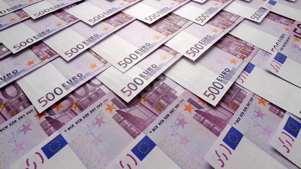 سعر اليورو بالبنوك أمام الجنيه اليوم السبت 3-12-2022 سعر اليورو في البنوك المصرية