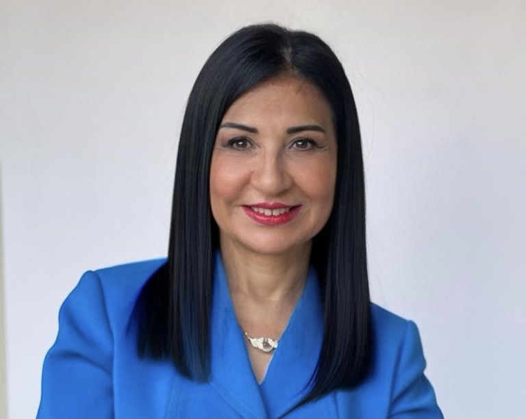 الدكتورة داليا عبد القادر رئيس قطاع التمويل المستدام بالبنك