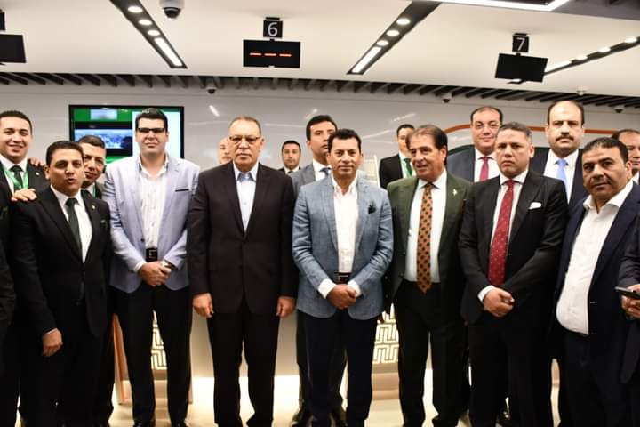 أثناء افتتاح فرع البنك الأهلي الجديد