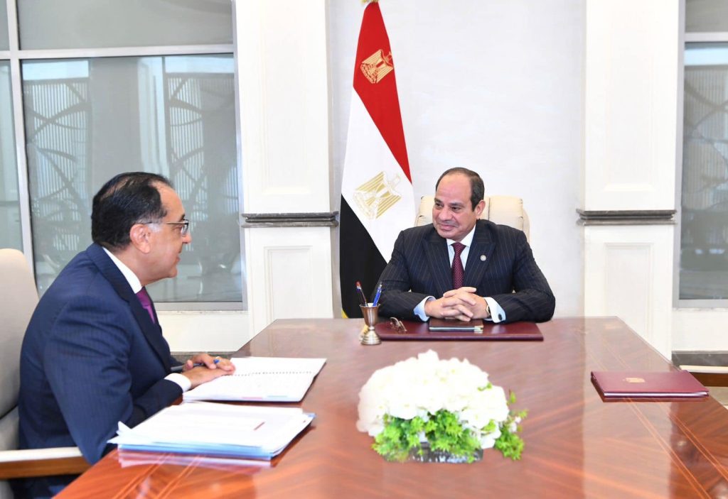 الرئيس السيسي يؤكد دعم الدولة للقطاع الخاص المصري والأجنبي لزيادة الاستثمارات الصناعية