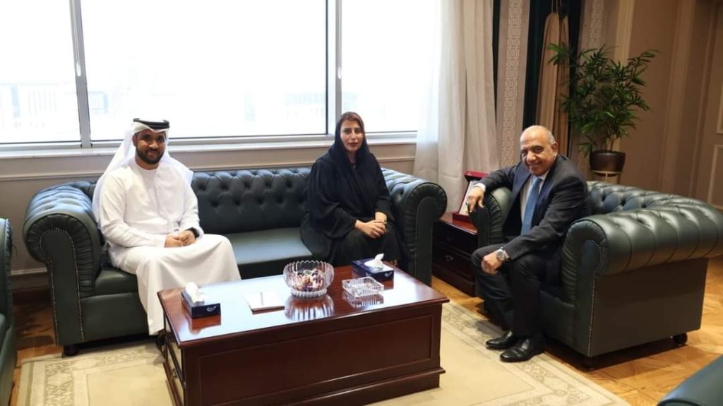 وزير الكهرباء يبحث مع سفيرة الإمارات سبل دعم وتعزيز التعاون والشراكة والاستثمار بين البلدين