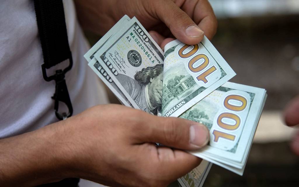 سعر الدولار يستقر بين 49.31 و 49.45 جنيهاً 15-11-2024
