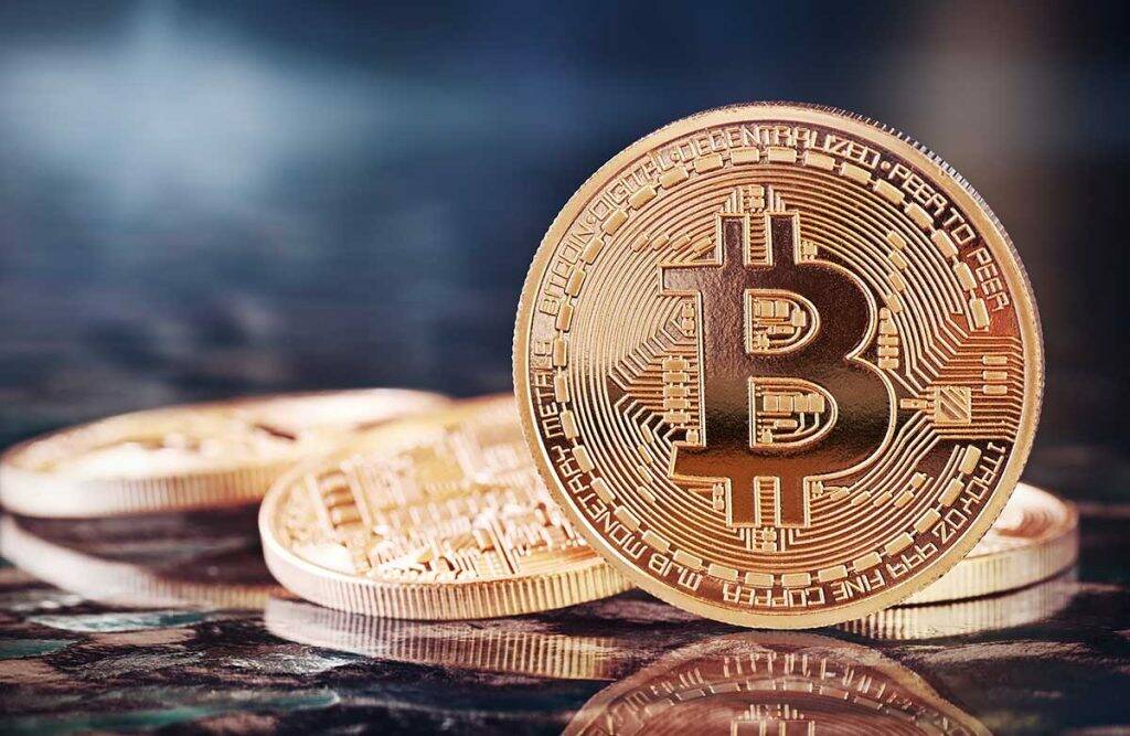 انهيار بيتكوين إلى أقل من 80 ألف دولار