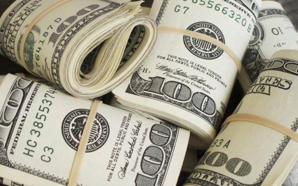سعر الدولار في البنوك بتعاملات الثلاثاء 11 فبراير 2025 استقر سعر الدولار في 11 بنكاً مع بداية تعاملات اليوم الثلاثاء 11 فبراير