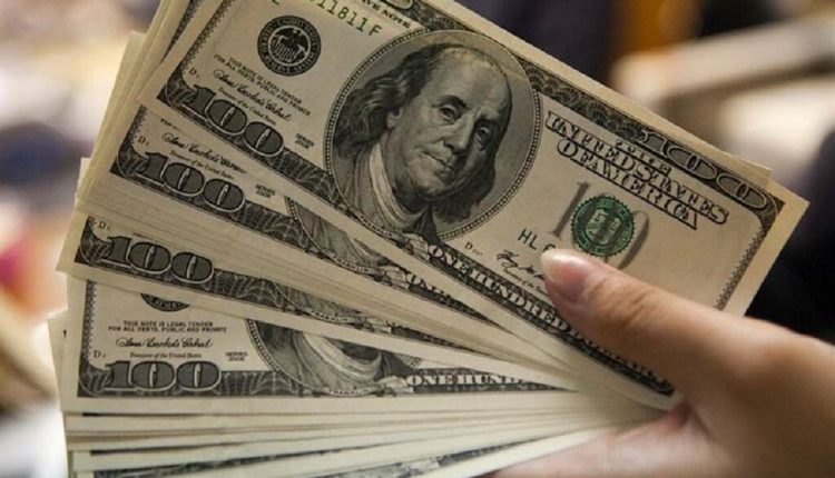 استقر سعر الدولار مقابل الجنيه المصري في 11 بنكاً مع بداية تعاملات اليوم الأحد