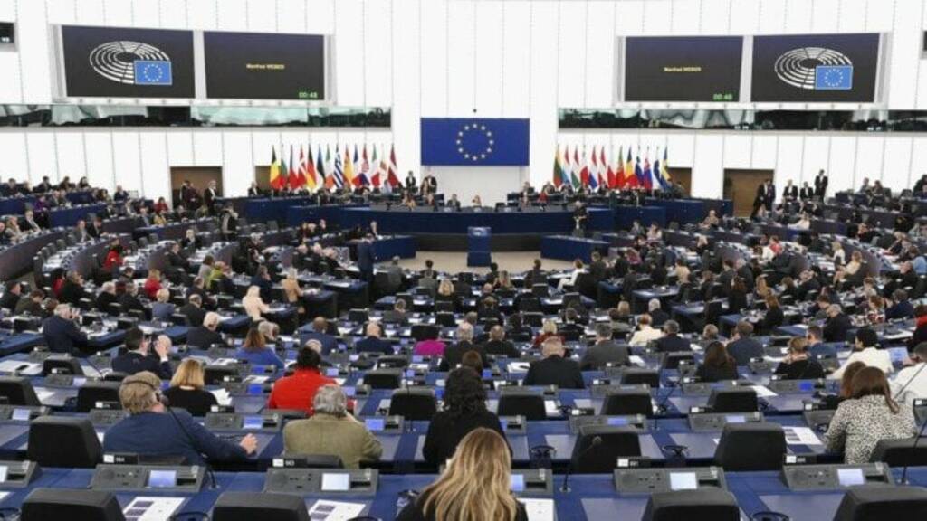 وافق البرلمان الأوروبي، أمس الثلاثاء، على مقترح لمنح مساعدات مالية 4 مليارات يورو لمصر