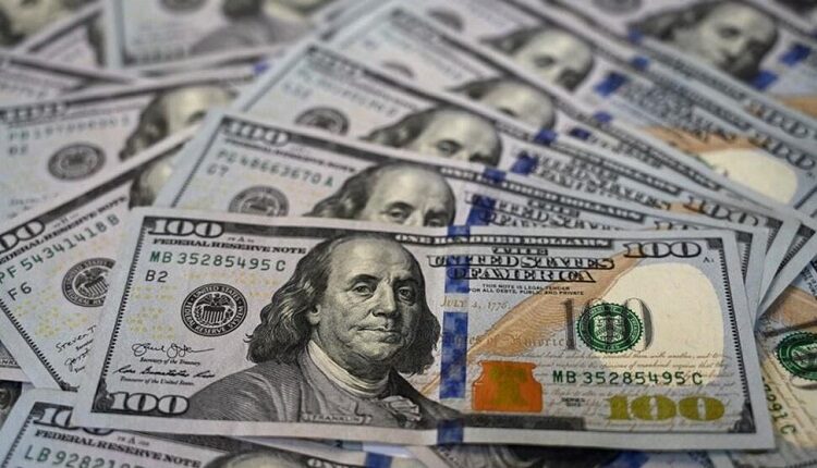 الدولار يتراجع باتجاه الـ 50 جنيهًا لأول مرة منذ أكثر من 5 أشهر الجمعة 16 مايو 2025.