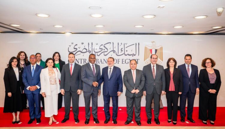 محافظ المركزي يبحث التطورات الإيجابية في الاقتصاد المصري مع صندوق النقد