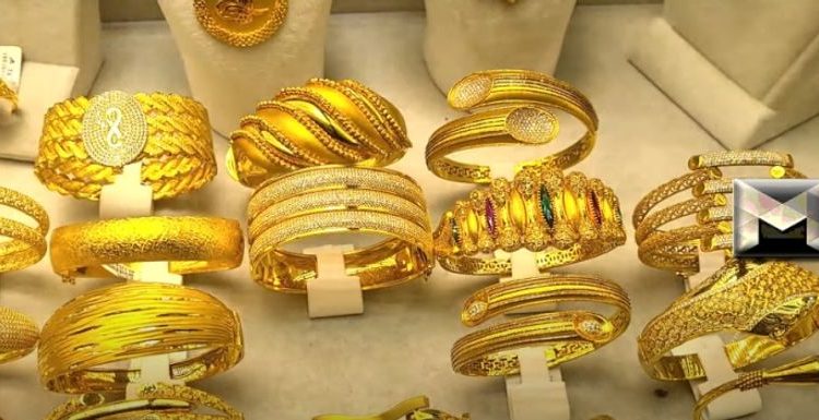 واصلت أسعار الذهب في مصر خلال تعاملات اليوم الخميس 1 مايو 2025 الهبوط