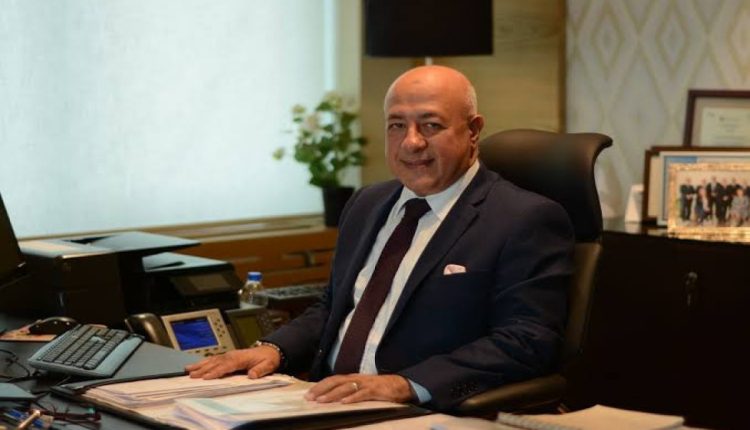 يحيى أبو الفتوح نائب رئيس البنك الأهلي المصري
