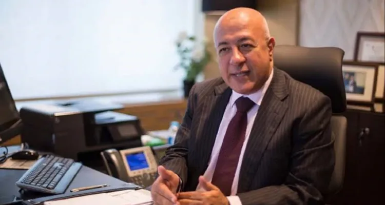 يحيى أبو الفتوح نائب رئيس البنك الأهلي المصري