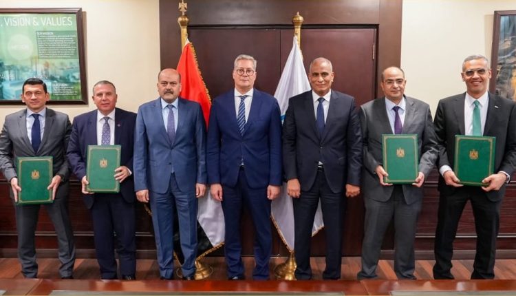 تحالف 4 بنوك يمول مجمع السيليكون المعدني ومشتقاته في العلمين بـ 140 مليون دولار