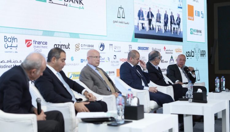 أبو الفتوح : القطاع المصرفي يتمتع بسيولة قوية رغم الحديث عن انخفاض معدلات الادخار