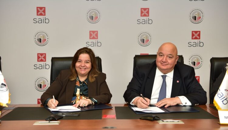 أفضل نجيب، الرئيس التنفيذي والعضو المنتدب لبنك saib خلال توقيع البروتوكول