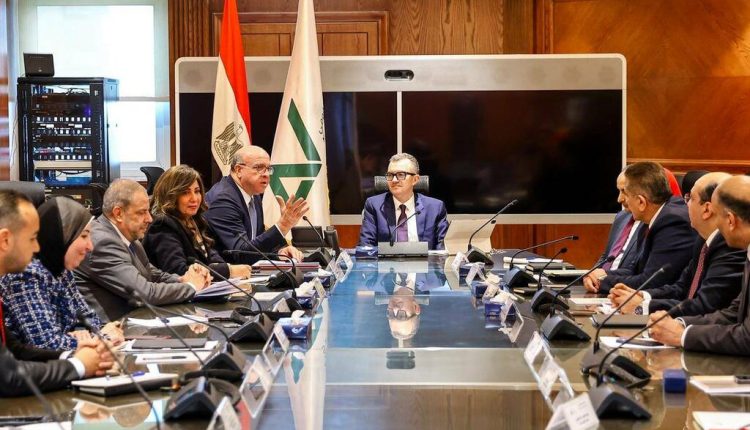 وزير التخطيط : بنك الاستثمار القومي يساهم في تمويل وتنفيذ مشروعات مشروعات البنية الأساسية