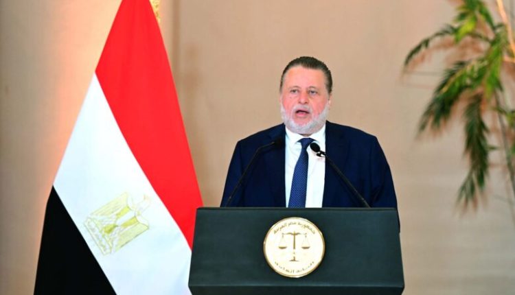 حسن عبد الله محافظ البنك المركزي