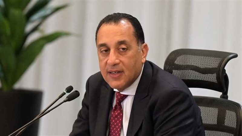 مدبولي : تطبيق العمل عن بُعد 5 أبريل واستثناء القطاعات الإنتاجية والخدمية مدبولي : تطبيق العمل عن بُعد 5 أبريل واستثناء القطاعات الإنتاجية والخدمية