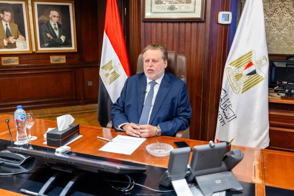 حسن عبدالله محافظ البنك المركزي المصري