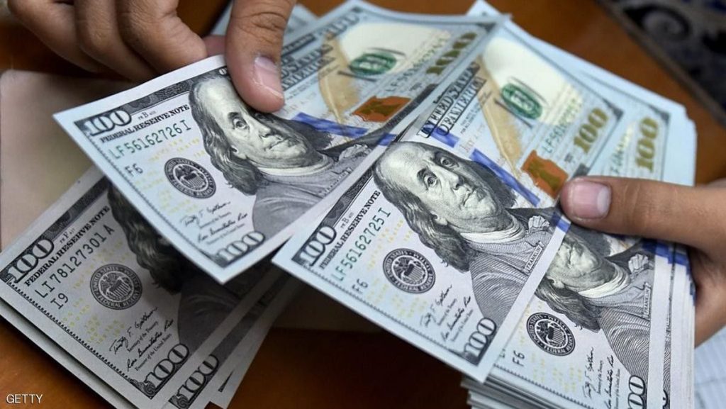 سعر الدولار أمام الجنيه المصري في ختام تعاملات اليوم الثلاثاء.. أعلى شراء 49.27 جنيه سعر الدولار