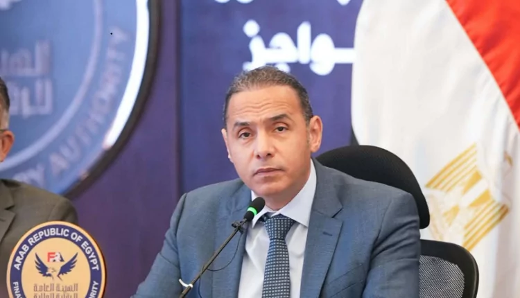 الدكتور إسلام عزام