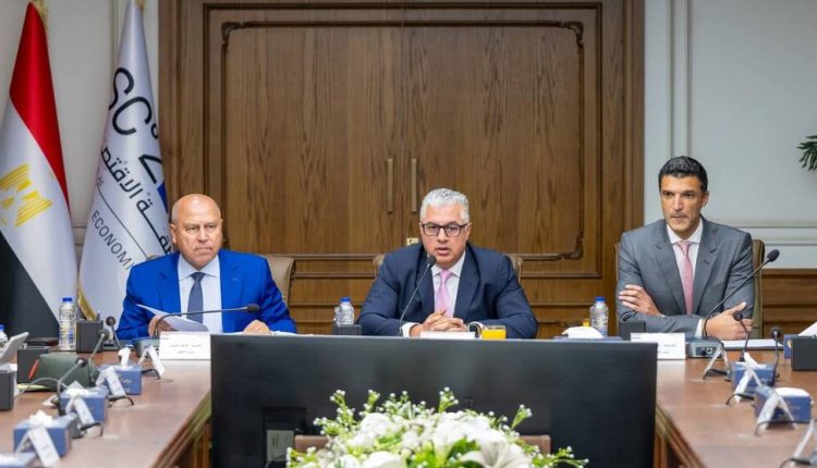 اجتماع مجلس إدارة الهيئة العامة للمنطقة الاقتصادية لقناة السويس
